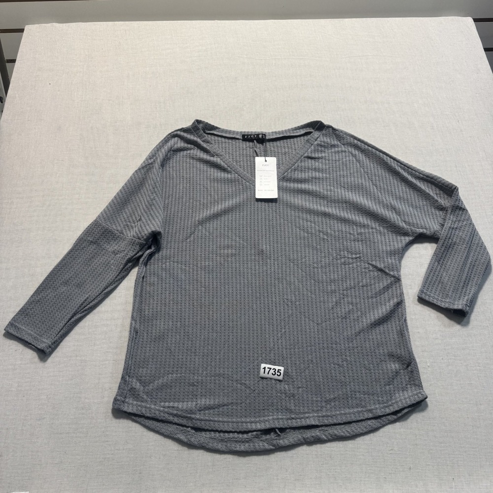ZJCT Waffle Knit V-Neck‎ Top Womens Size Medium Grey New With Tags